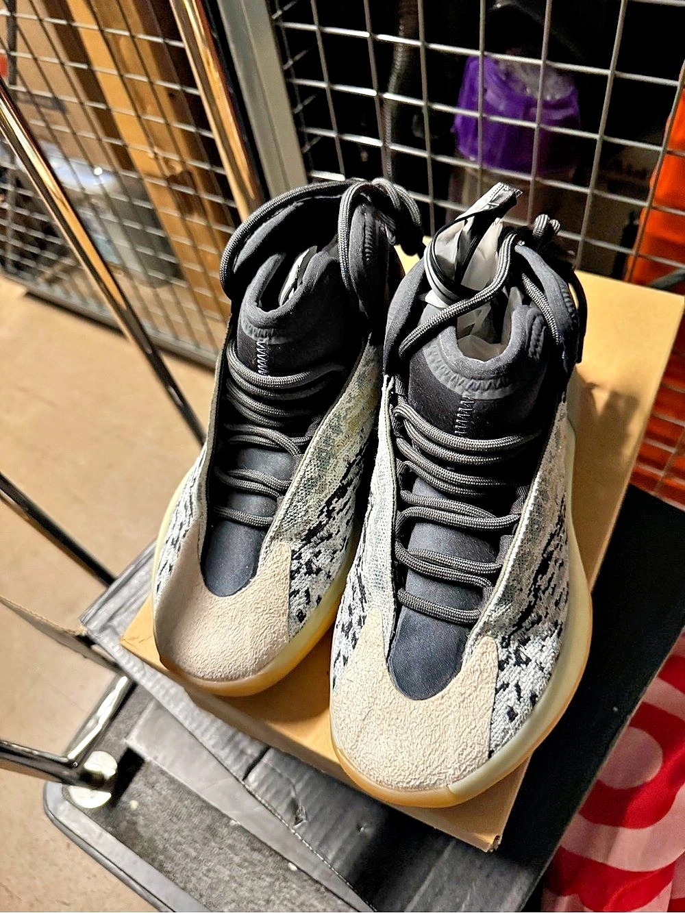 Adidas Yeezy QNTM BSKTBL 'Quantum' Black & White Sneakers